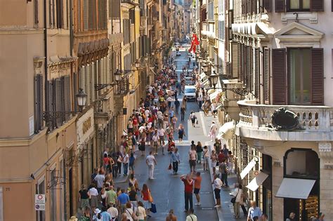 via dei condotti rome.